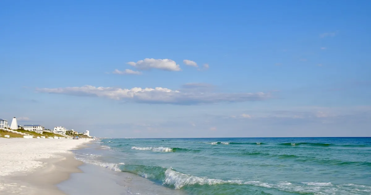 Quiet stretch of white sand and turquoise water at Indian Rocks Beach